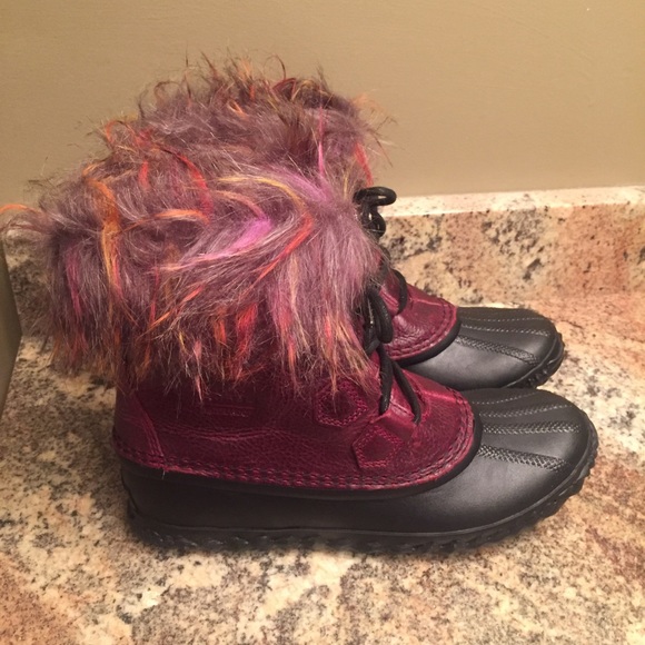 Sorel Out N About Fur Lux Boots - Picture 4 of 5